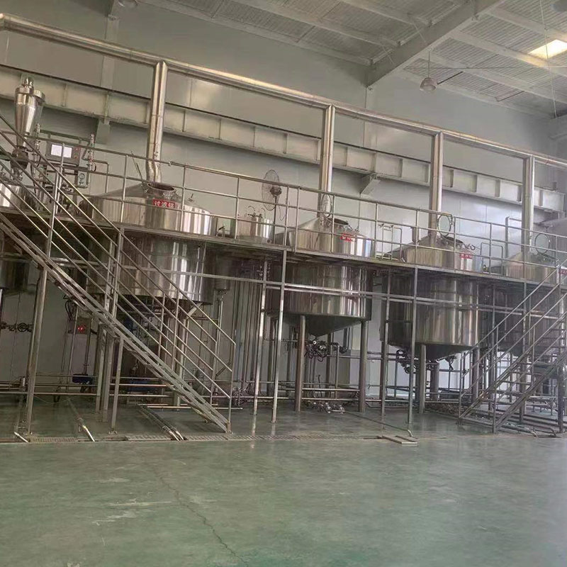 山西精酿啤酒设备厂—平面布置、设备设计、制造、调试、培训等一条龙服务_COPY